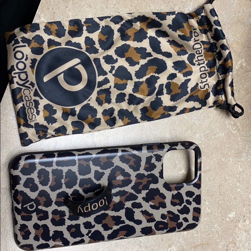 Loopy 11 pro max phone case(Firm Price)